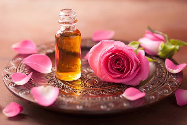 The Benefits of Rose Oil and How to Use It